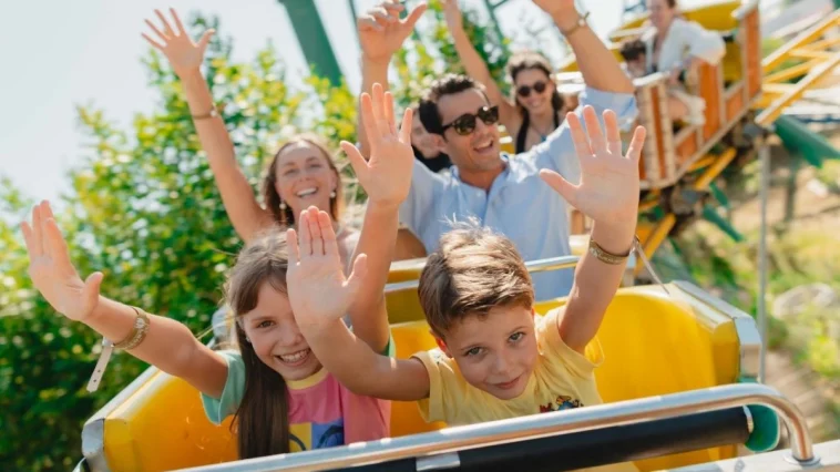 Antalya'da eğlence akşam da sürüyor