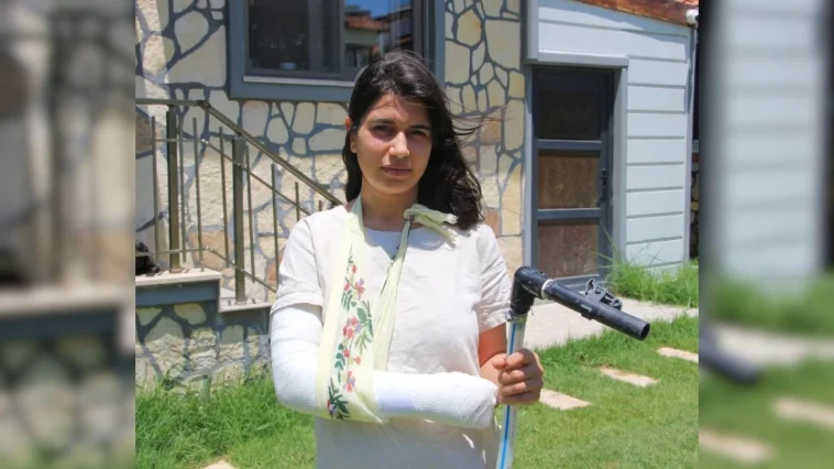 Antalya'da komşuların 'hortum' kavgasında genç kıza darp