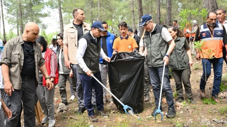 Antalya'da 'Orman Benim' etkinliği gerçekleştirildi
