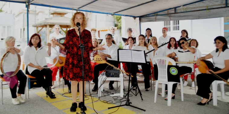 Antalya'da özel bireylere çifte konser