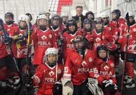 Antalyaspor Buz Hokeyi play-off etabına yükseldi