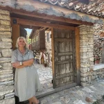 Atalarından kalan tarihi 'düğmeli evi' restore edip turizme kazandırdı