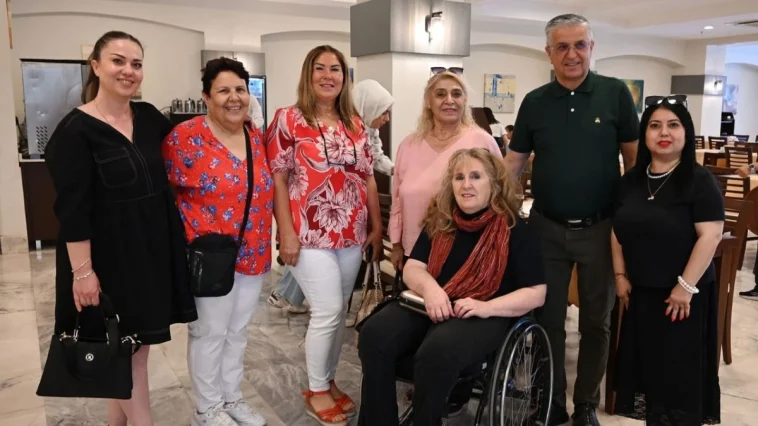 Başkan Topaloğlu engellilerle yemekte buluştu