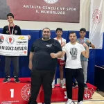 Belediye kick boks sporcularından büyük başarı