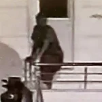 Çocuk motosikleti hırsızı kameralara yakalandı