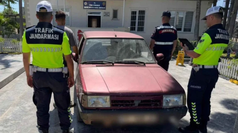 Finike'de drift atan sürücünün ehliyetine el konuldu