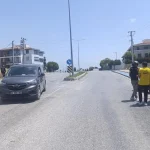 Hafif ticari araca çarpan motosiklet sürücüsü yaralandı