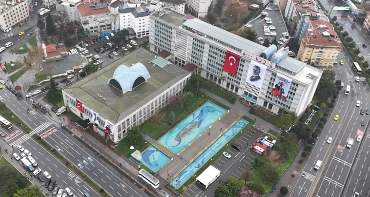 İBB soruşturmasının 2. dalga operasyonunda gözaltına alınan 18 kişi tutuklandı