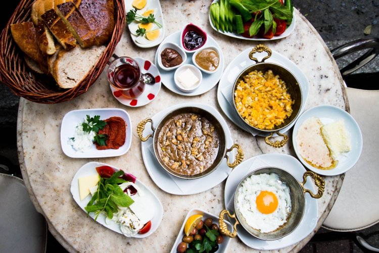 YEMEK TUTKUNLARI İSTANBUL'DAN VAZGEÇEMİYOR