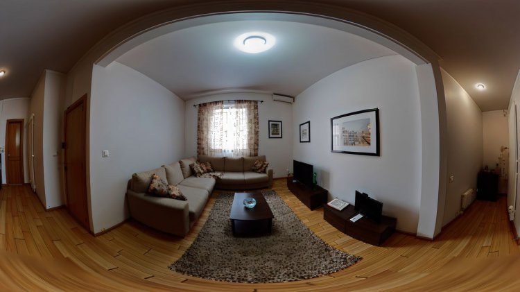 TATİL YERLERİNDEKİ GİZLİ KAMERALARI TESPİT ETMENİN 5 YOLU