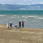 Kahreden olay... Önce terlikleri sonra cansız bedenleri bulundu