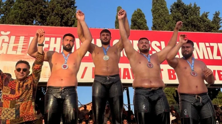 Kemer Belediye güreşçisinden üçüncülük