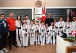 Kemer Belediyesi Karate Takımı’na 16 madalya