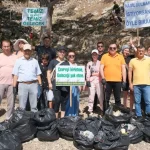 Kemer Belediyesi, yabancı uyruklu kadınlarla temizlik yaptı