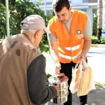 Manavgat Aşevi ihtiyaç sahiplerinin yanında olmaya devam ediyor