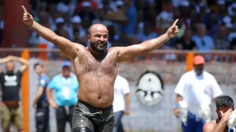 Manavgat’ta altın kemerin sahibi Orhan Okulu oldu