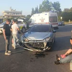 Manavgat'ta otomobiller çarpıştı 3 yaralı