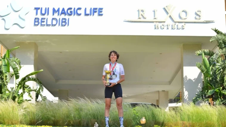 Milli bisikletçi Çakır, spor ve tatili buluşturuyor