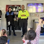 Minik öğrencilere polislik mesleği tanıtıldı