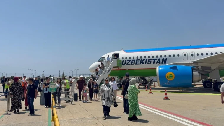 Özbekistan'dan Gazipaşa-Alanya Havalimanı'na ilk direkt uçuş gerçekleşti