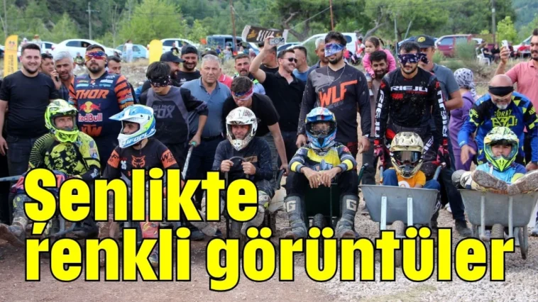 Şenlikte renkli görüntüler