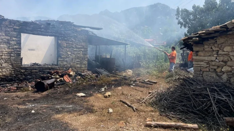 Serik'te tüp kaçağını çakmakla kontrol edince...