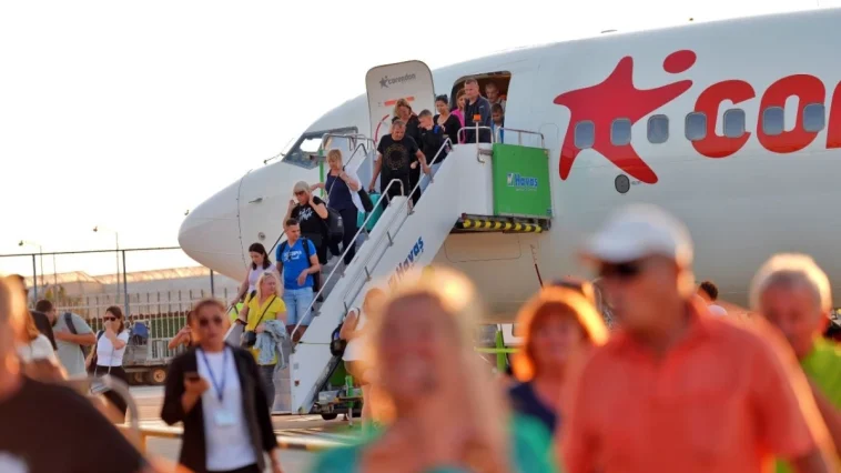 Slovakya'dan Alanya-Gazipaşa'ya ilk uçuş gerçekleşti