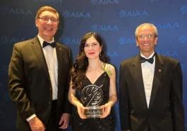 Türk akademisyen, dünyanın en prestijli havacılık ödülünü törenle aldı