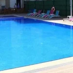 1 yaşındaki bebek havuzda boğulma tehlikesi geçirdi