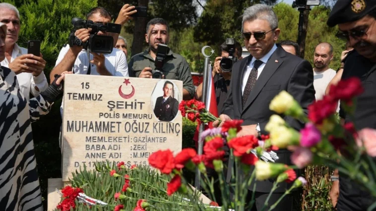 Antalya'da şehit annelerinin gözü yaşlı duaları 15 Temmuz'un acısını tazelendi