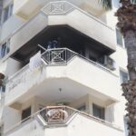 Balkonda çıkan yangın büyümeden söndürüldü