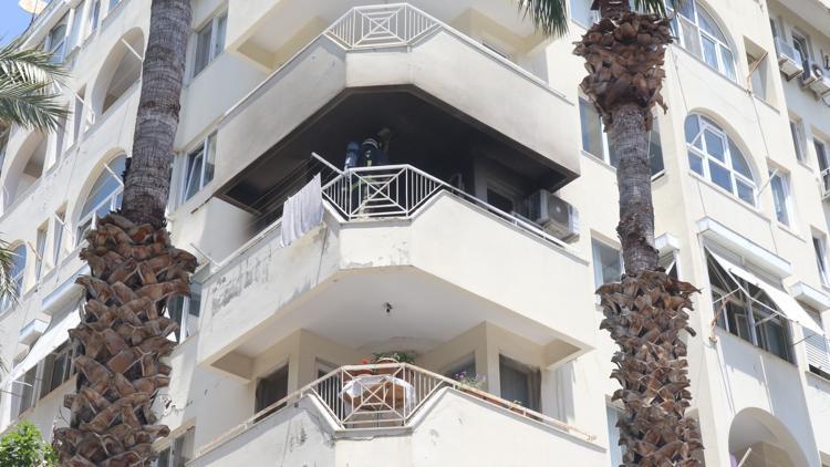 Balkonda çıkan yangın büyümeden söndürüldü