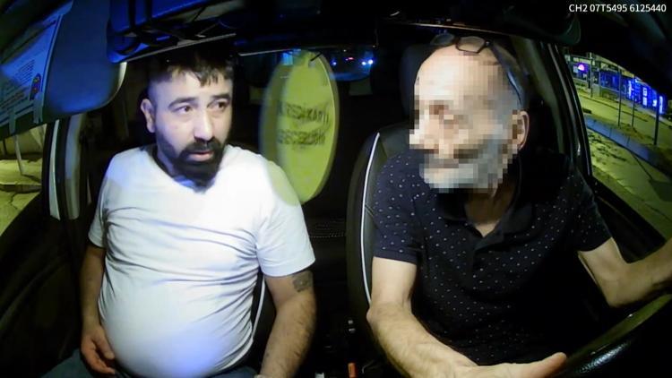 Şoföre saldırıp taksiyi gasbetti, 9 kilometre sonra kaza yapınca yakalandı