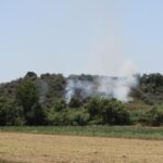 Antalyada çıkan anız ve zeytinlik yangını söndürüldü