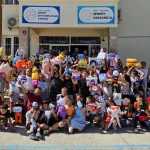 Akdenizli öğrenciler depremzede çocukların hayallerine dokundu