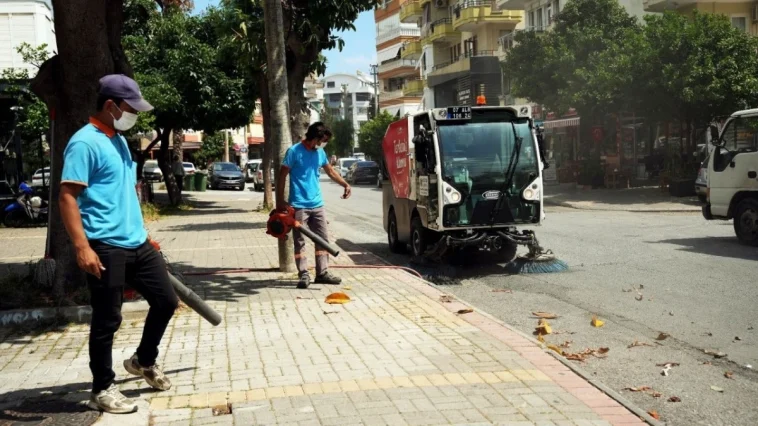 Alanya'da bayram öncesi temizlik seferberliği