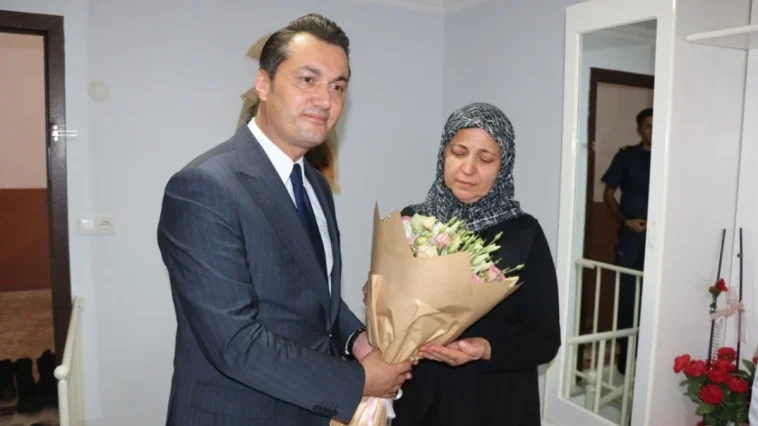 Alanya'da Öztürk'ten ilk ziyaret şehit ailesine