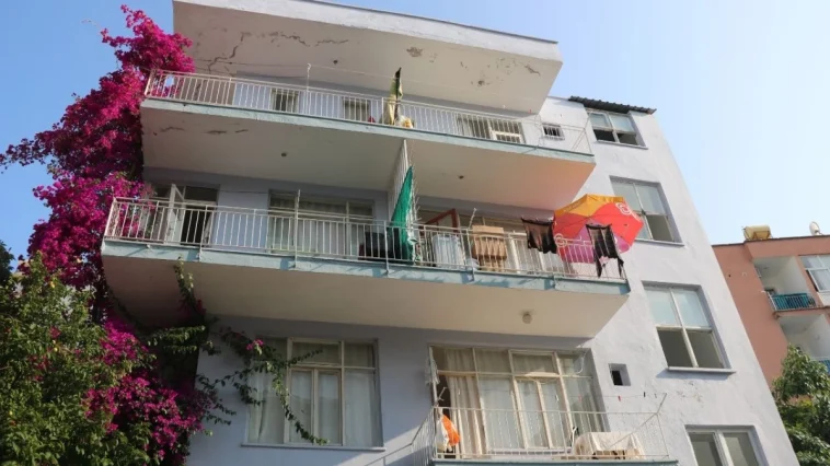 Alanya’da pansiyonda şüpheli ölüm