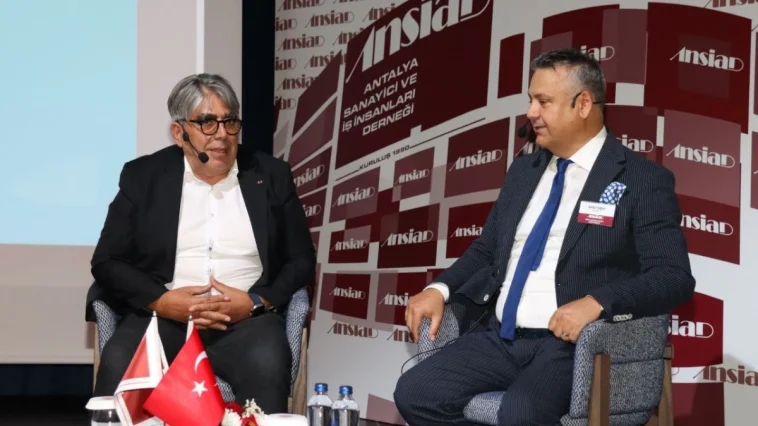 ANSİAD'da 'Geleceğin akıllı şehirleri ve yapay zeka' konuşuldu