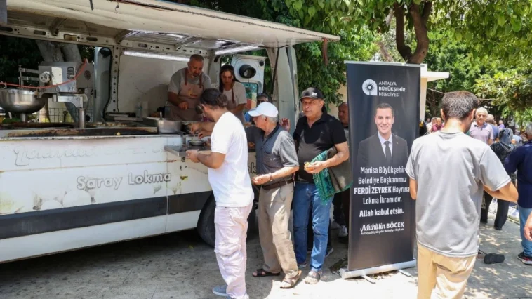 Antalya Büyükşehir Belediyesi’nden Ferdi Zeyrek için lokma dağıtımı