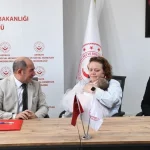 Antalya Havalimanı'nda tuvalete bırakılan bebek, Rus yetkililere teslim edildi