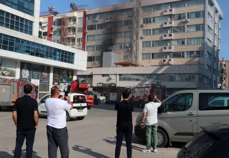 Antalya Muratpaşa'da klima alev aldı