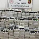 Antalya’da 16 bin adet kaçak güneş gözlüğü yakalandı