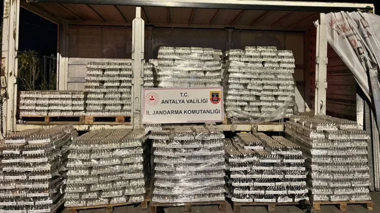 Antalya’da kaçak alkol operasyonu