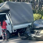 Antalya’da kamyonete çarpan otomobilin sürücüsü öldü