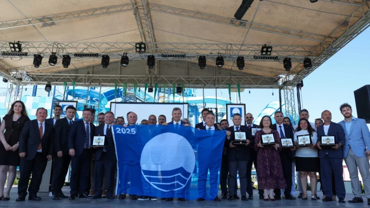 Antalya'da Mavi Bayrak Töreni