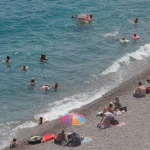 Antalya’da sahile hücum