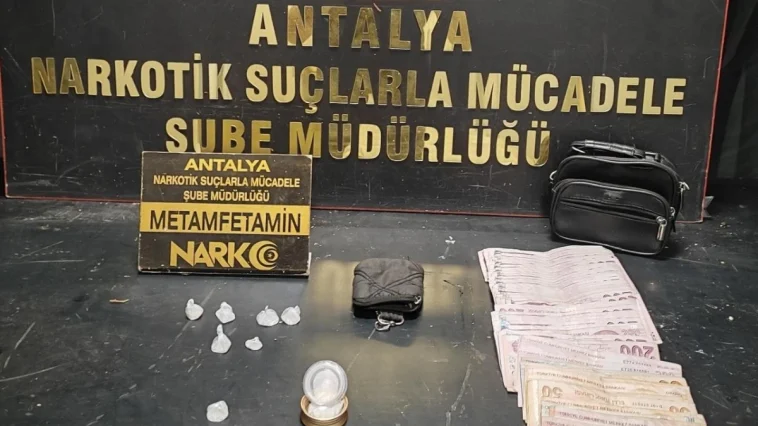 Antalya'da uyuşturucu operasyonu: 11 tutuklama