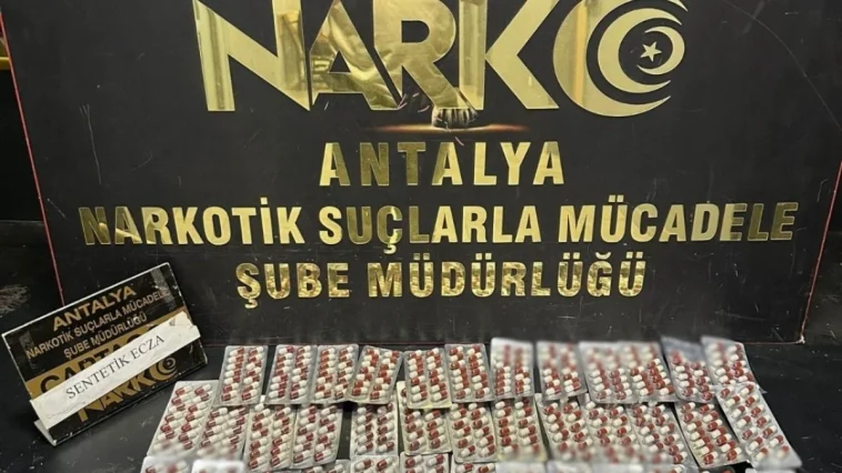 Antalya'da uyuşturucu operasyonu: 32 tutuklama