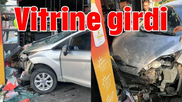 Antalya’da vitrine giren araç korkuttu